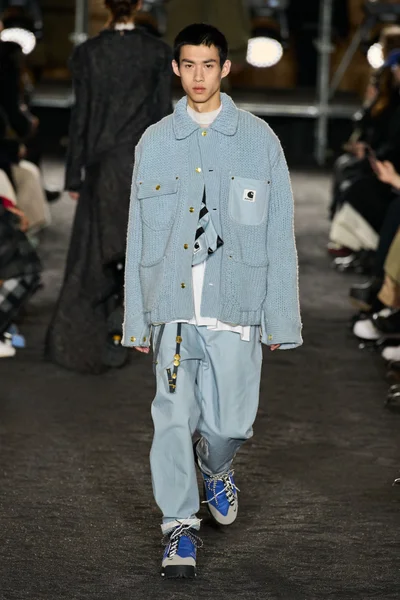 Look 25